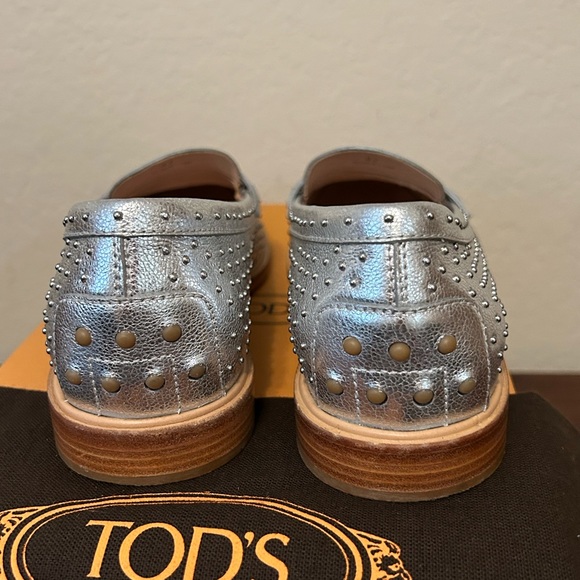 Tods Studded Embellished Loafers - Picture 4 of 7